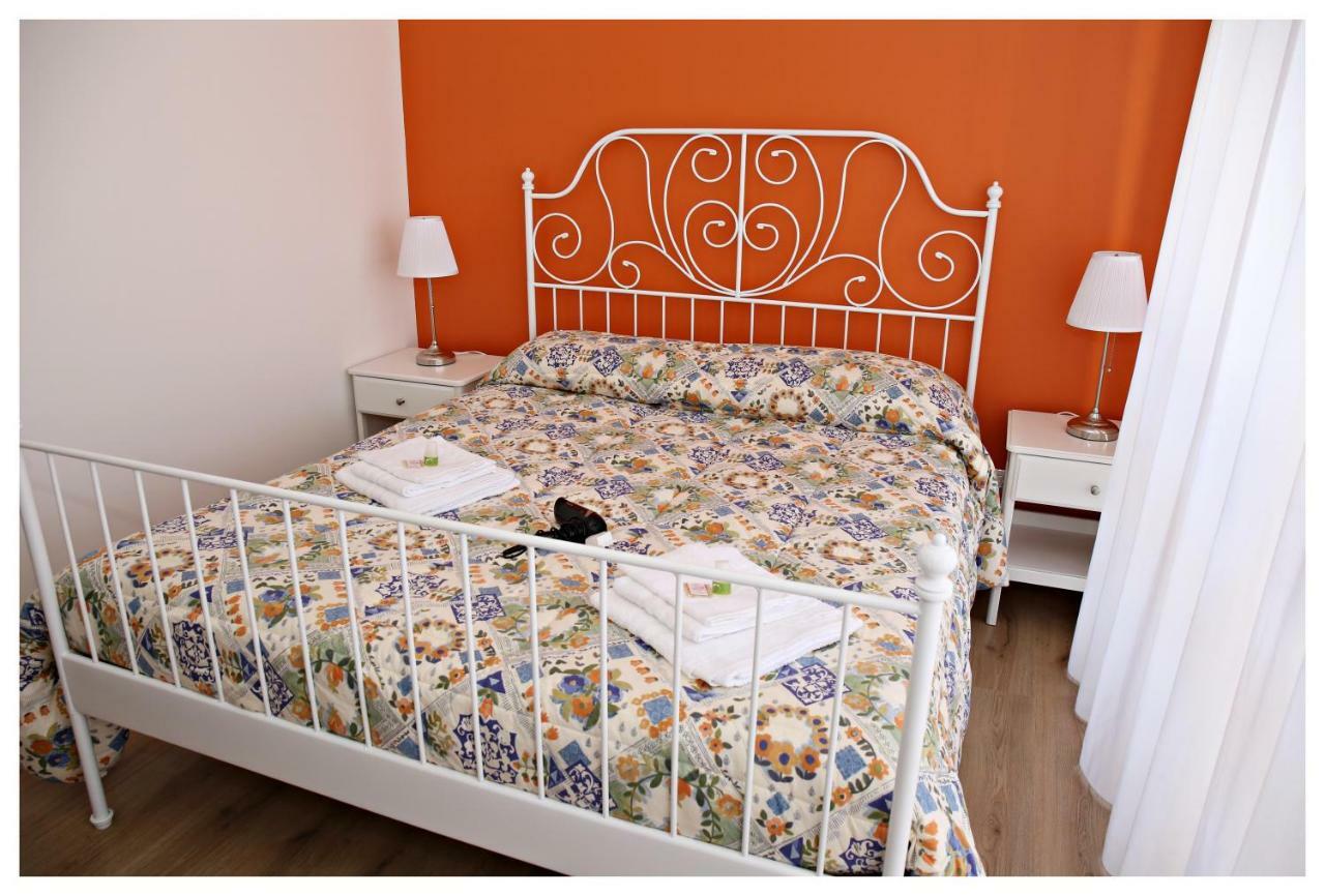 Tosca B&B คาตาเนีย ภายนอก รูปภาพ