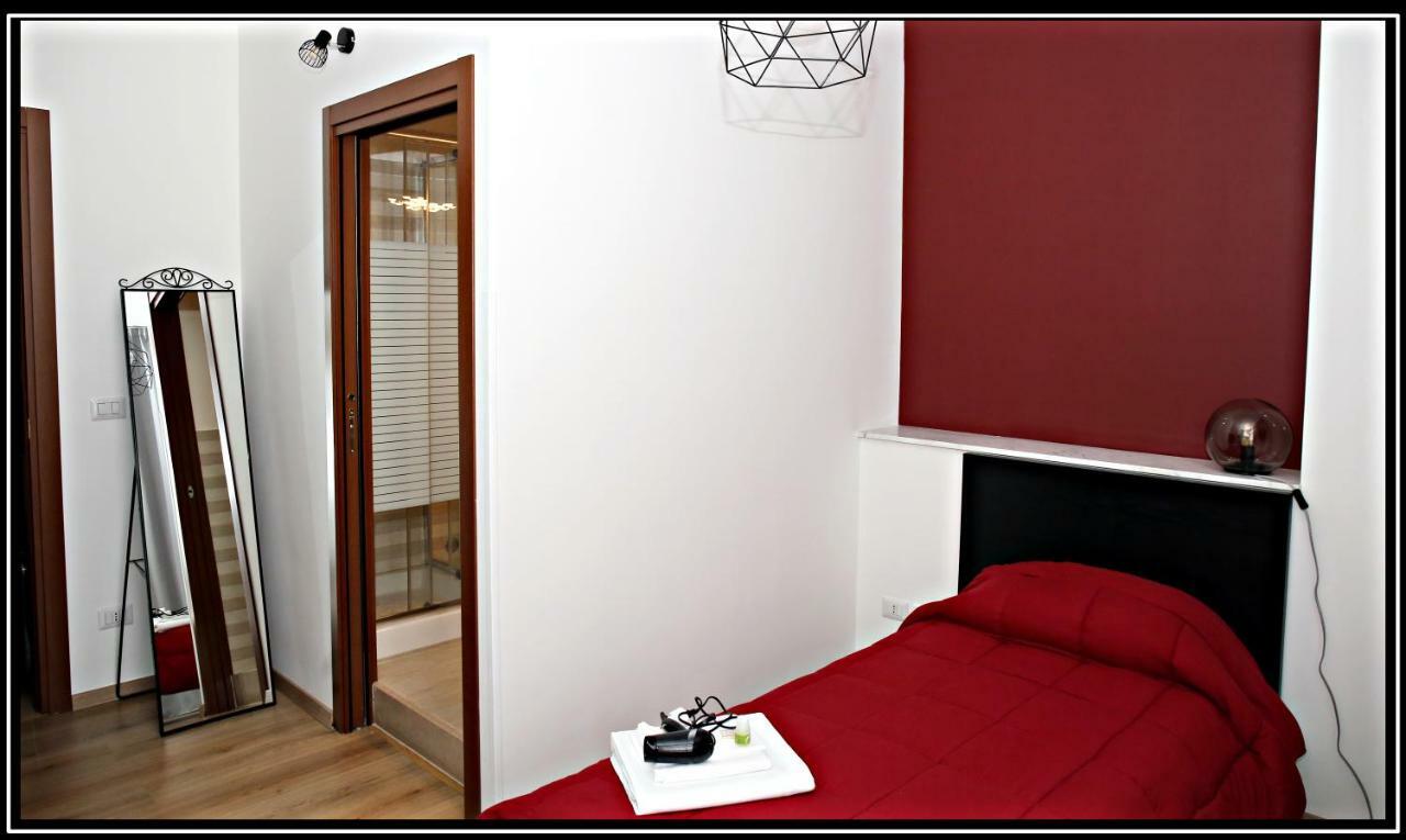Tosca B&B คาตาเนีย ภายนอก รูปภาพ
